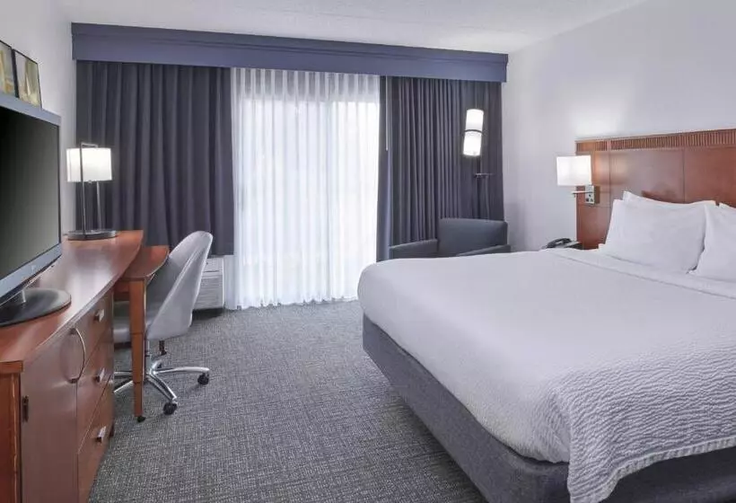 Standard-huone King-vuode, Courtyard By Marriott Detroit Troy
