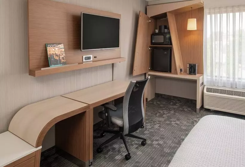 سوییت, Courtyard By Marriott Portland Airport