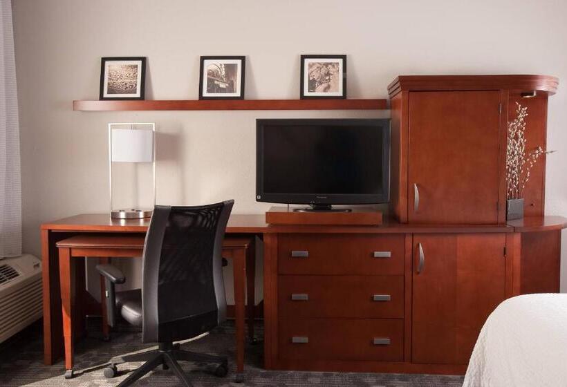 标准间侧面带海景, Courtyard Charleston Waterfront