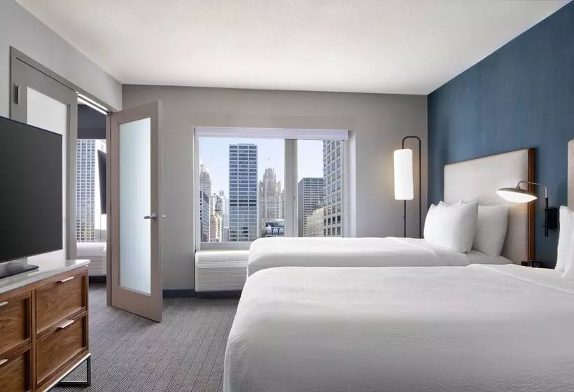 スイート, Courtyard By Marriott Chicago Downtown/river North