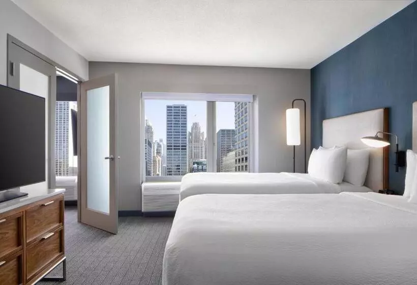 スイート, Courtyard By Marriott Chicago Downtown/river North