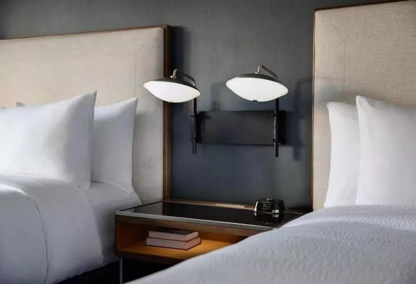 スイート, Courtyard By Marriott Chicago Downtown/river North