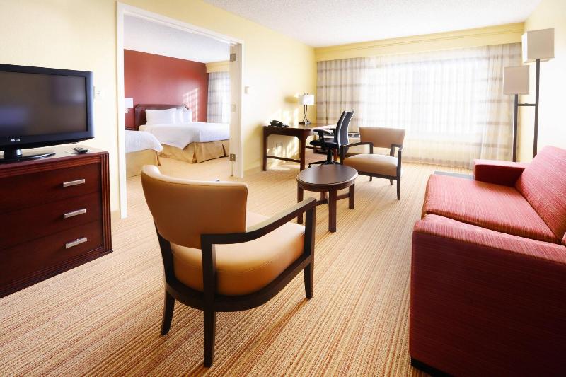 Люкс, Courtyard By Marriott Houston Hobby Airport
