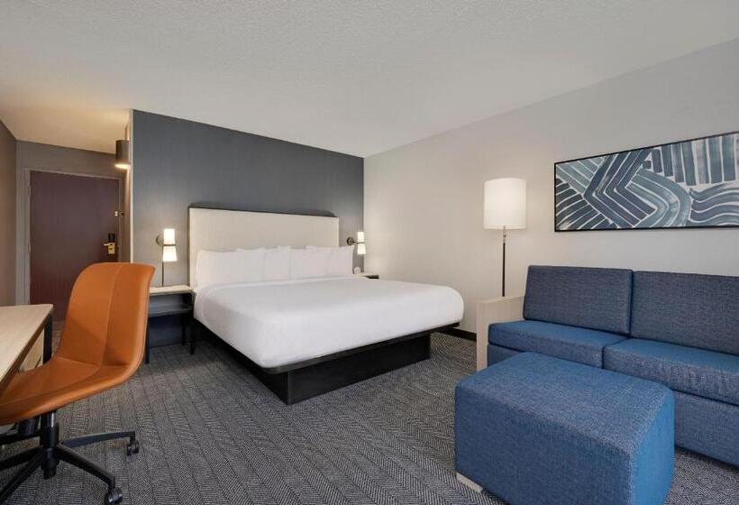 سوئیت با بالکن, Courtyard By Marriott Indianapolis South