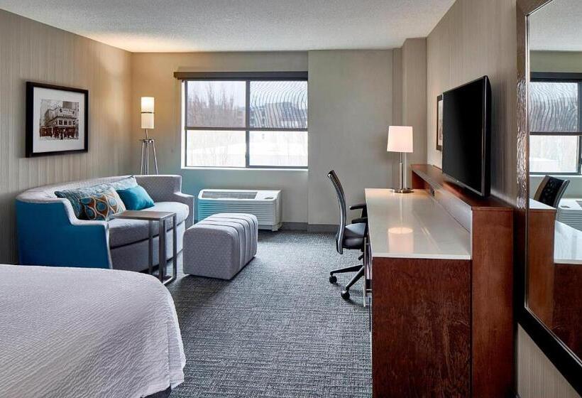 장애인을 위한 킹사이즈 침대 스탠다드 룸, Courtyard Portland Downtown/convention Center