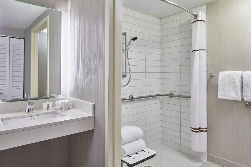 اتاق استاندارد با تخت بزرگ, Courtyard Portland Downtown/convention Center