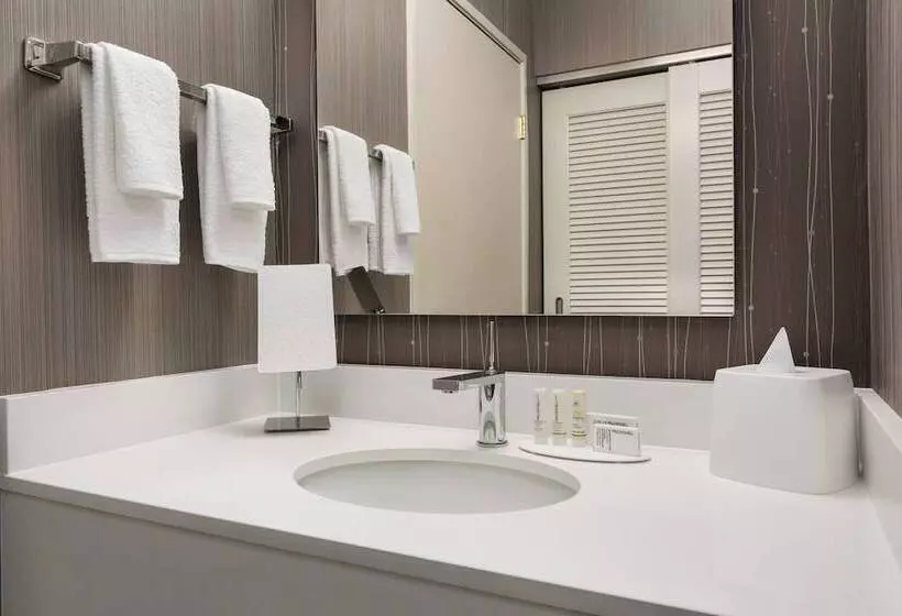 اتاق استاندارد با 2 تخت دوبل, Courtyard By Marriott Roseville