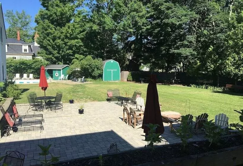 キングサイズベッドのデラックスルーム, Cranmore Inn