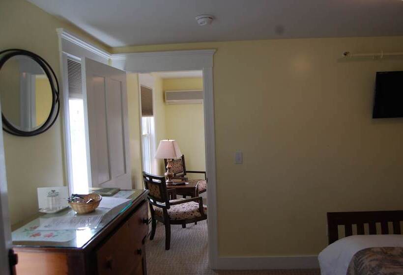 جناح غرفتين نوم, Cranmore Inn