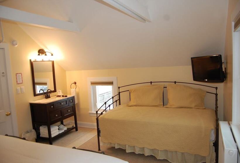 جناح عائلي, Cranmore Inn