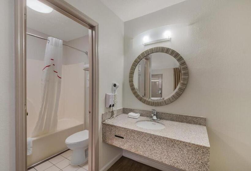 带大床的高级房间, Red Roof Inn Crossville