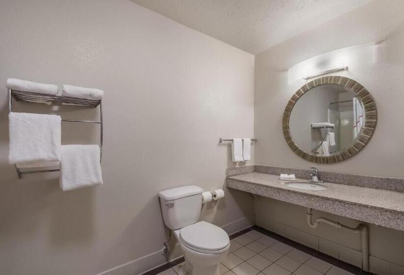 غرفة ديلوكس لذوى الاحتياجات الخاصة, Red Roof Inn Crossville