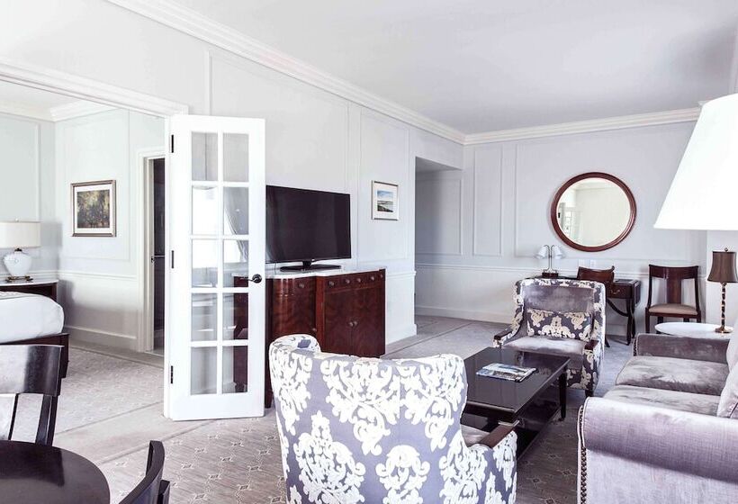 スイート, The Charleston Place