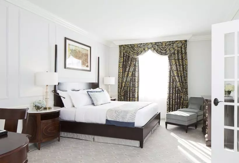 クラブスイート, The Charleston Place