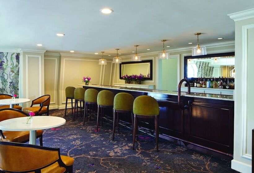 프레지덴셜 스위트, The Charleston Place