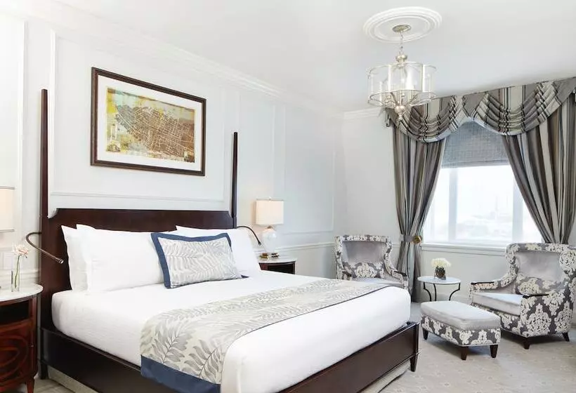 デラックスルーム, The Charleston Place
