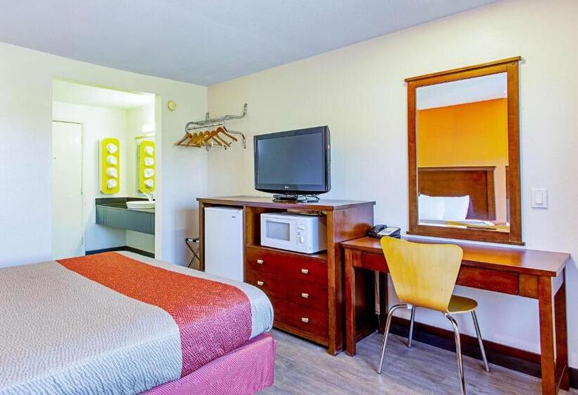 Номер Стандарт, Motel 6 Pendleton, Or  West