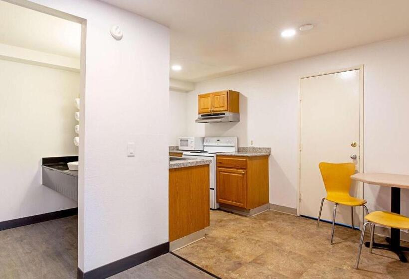 スタンダードルーム, Motel 6 Pendleton, Or  West