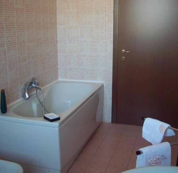 غرفة قياسية حمام مشترك, Al Calypso