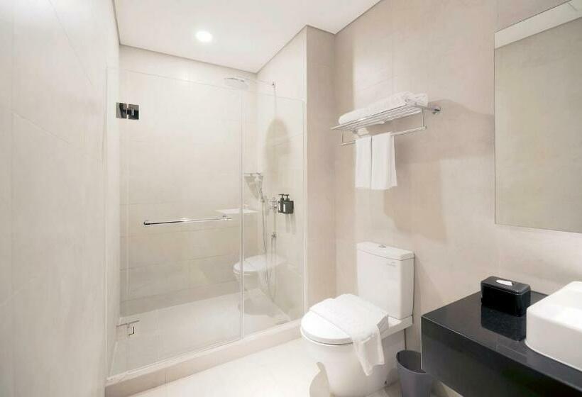 סוויטת אקזקיוטיב 2 חדרים, Aviary Bintaro