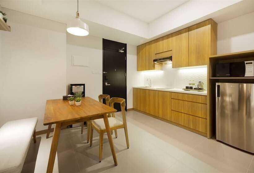 דירת חדר, Aviary Bintaro