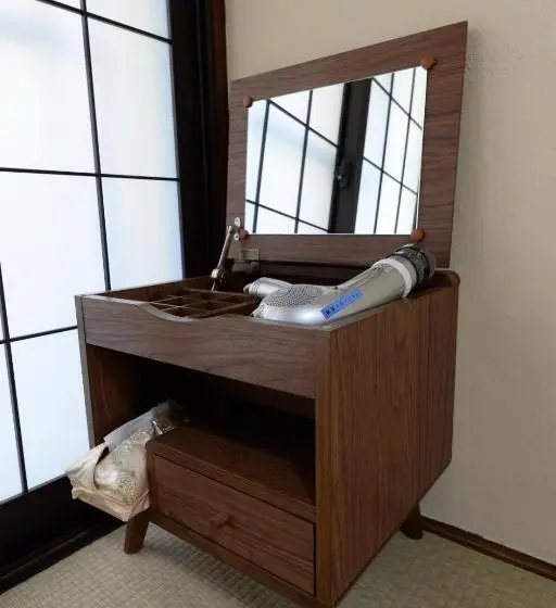 Economy Triple Room, Guesthouse Iwase