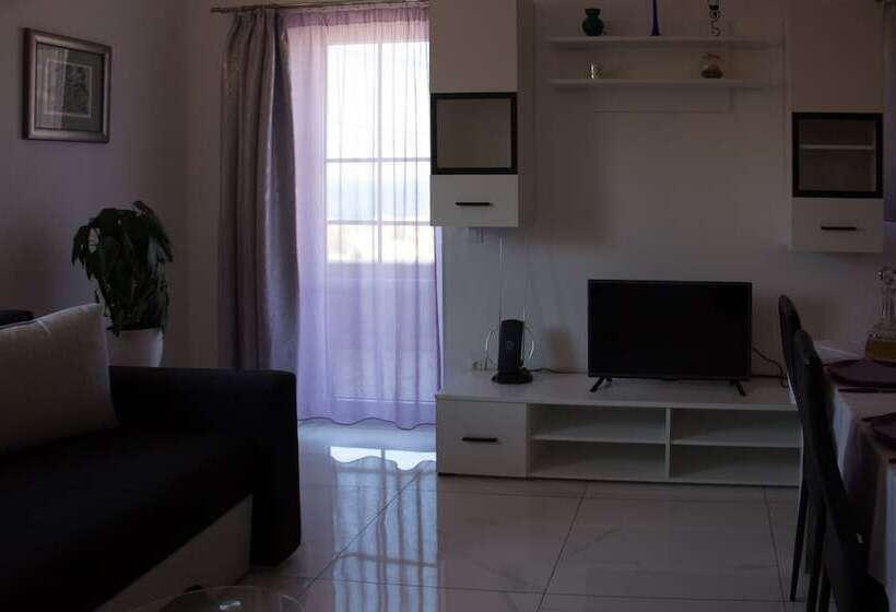 آپارتمان راحتی 1 خوابه, Bmb Apartments   Senj