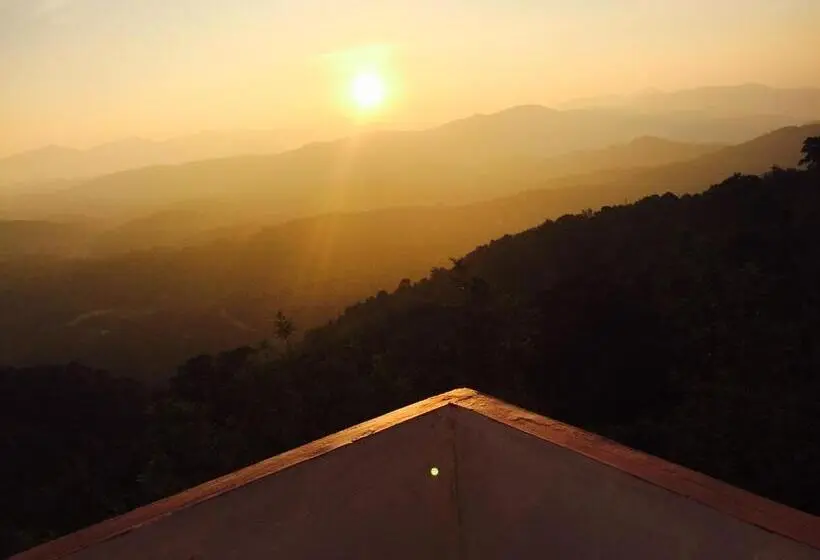اتاق استاندارد با چشمانداز کوهستان, Kollanoor Guest House