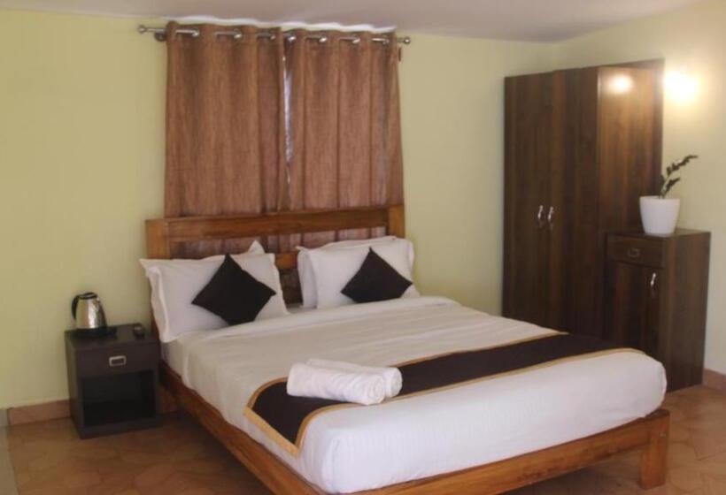 标准间带山景, Kollanoor Guest House