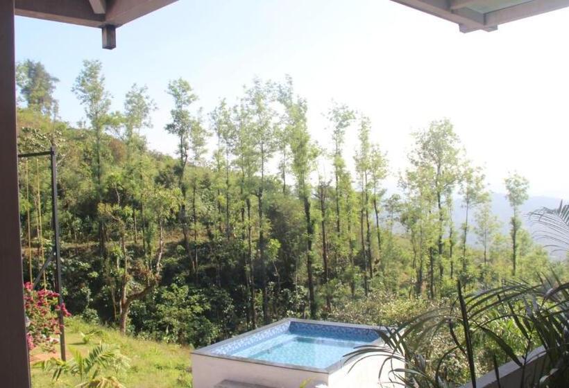 اتاق استاندارد چهار تخته, Kollanoor Guest House