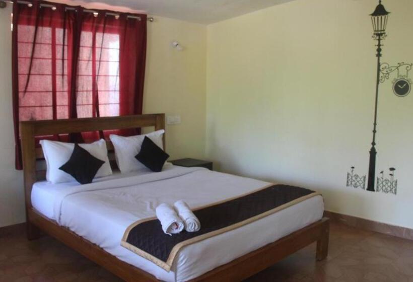 اتاق لوکس, Kollanoor Guest House