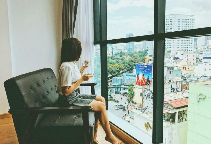 مجموعه ویستا شهر, Chill Suites