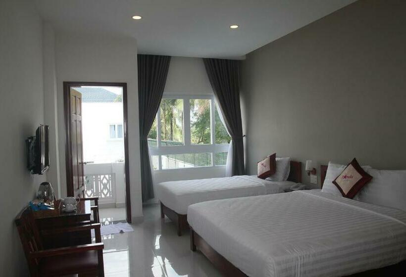 اتاق سوپریور سه تخته, Lavender Resort