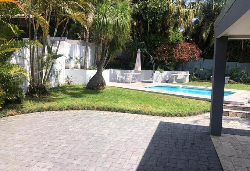 Номер Deluxe Вид на Бассейн, 182 Old Transkei Road