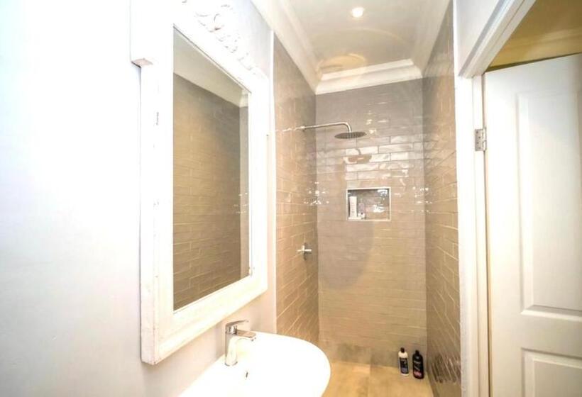 Номер Deluxe Вид на Бассейн, 182 Old Transkei Road