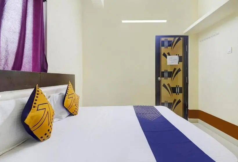 اتاق اجرایی سه نفره, O Srinidhi Inn Near Bharat Nagar Metro Station
