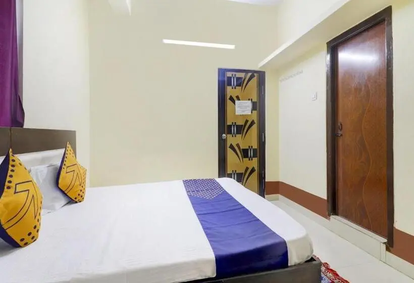 اتاق اجرایی سه نفره, O Srinidhi Inn Near Bharat Nagar Metro Station