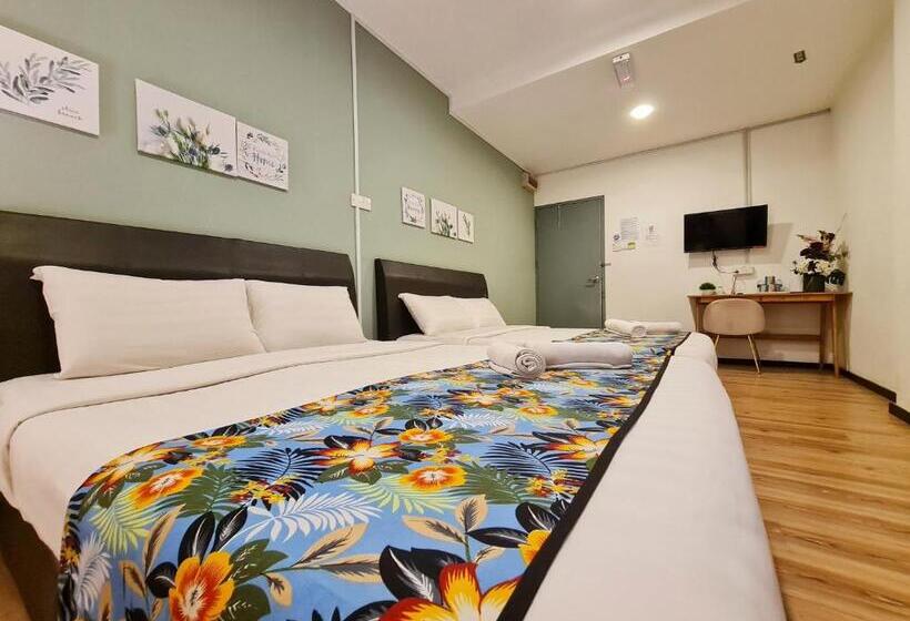 غرفة ديلوكس عائلية, Treeline Urban Inn