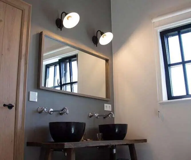 Deluxe-studio, Madelette B&b