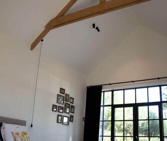 豪华工作室, Madelette B&b