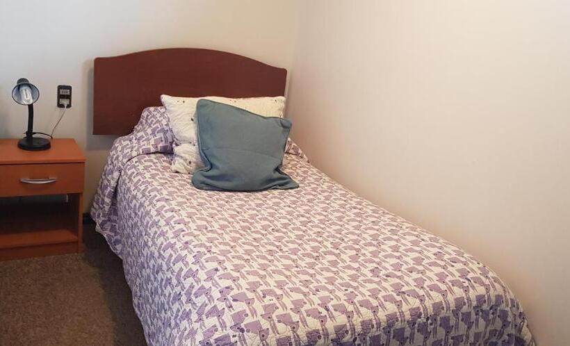 اتاق استاندارد یک تخته با سرویس بهداشتی مشترک, Hostal Centro Montt