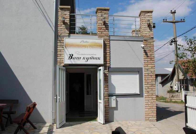 اتاق استاندارد سه نفره, Vaš Kutak   Sobe Lux Za Izdavanje