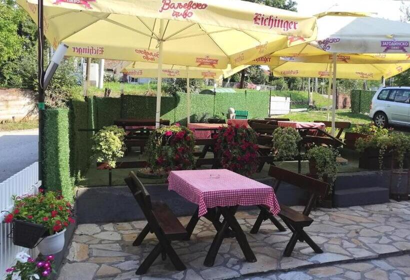 اتاق استاندارد سه نفره, Vaš Kutak   Sobe Lux Za Izdavanje