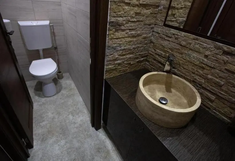 Standard-huone, Airport House