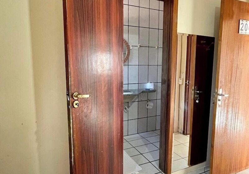 패밀리 룸, Pousada Riosmar