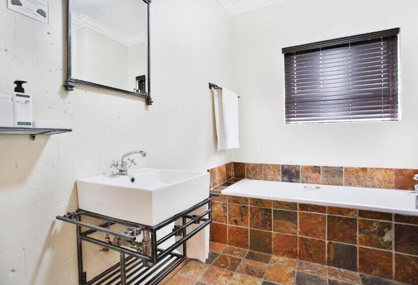 コンフォートルーム, The Wild Olive Guesthouse