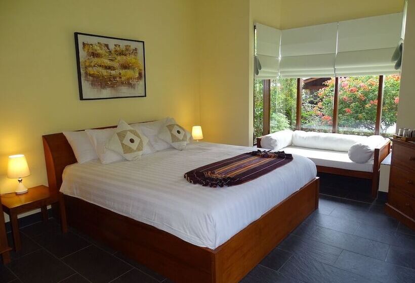 غرفة قياسية سرير مزدوج, Bale Solah Lombok Holiday Resort