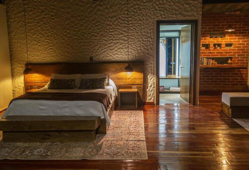 سوییت لوکس, El Edén Country Hotel Y Club Residencial