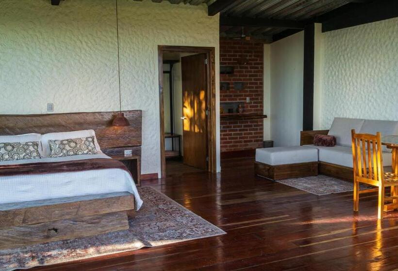 سوییت لوکس, El Edén Country Hotel Y Club Residencial