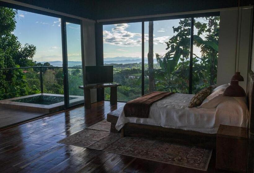 سوییت لوکس, El Edén Country Hotel Y Club Residencial